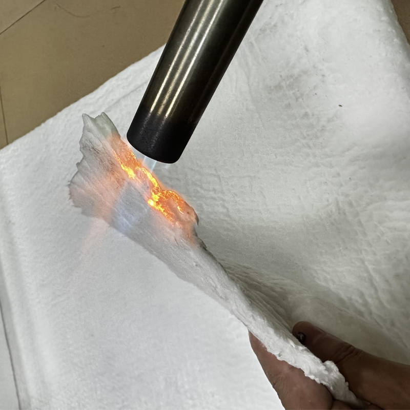 Pătură din fibră ceramică siliconică rezistentă la foc